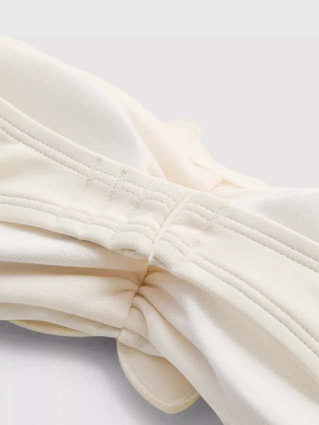 Bandeau-bikinitopp med 3D-blomster
