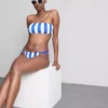 Bandeau-bikinitopp med mønster