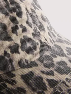 Baseballcap med leopardmønster