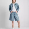 Bermudashorts i denim med ubehandlet kant