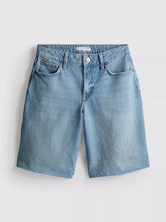 Bermudashorts i denim med ubehandlet kant