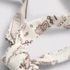 Bikinitopp med halterneck og bandana-mønster