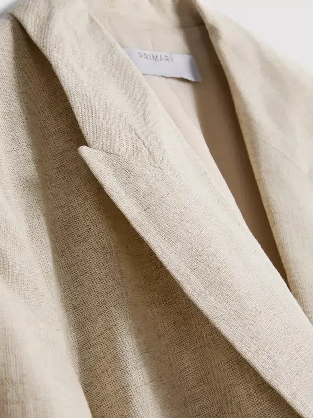 Blazer i linblanding med korte ermer
