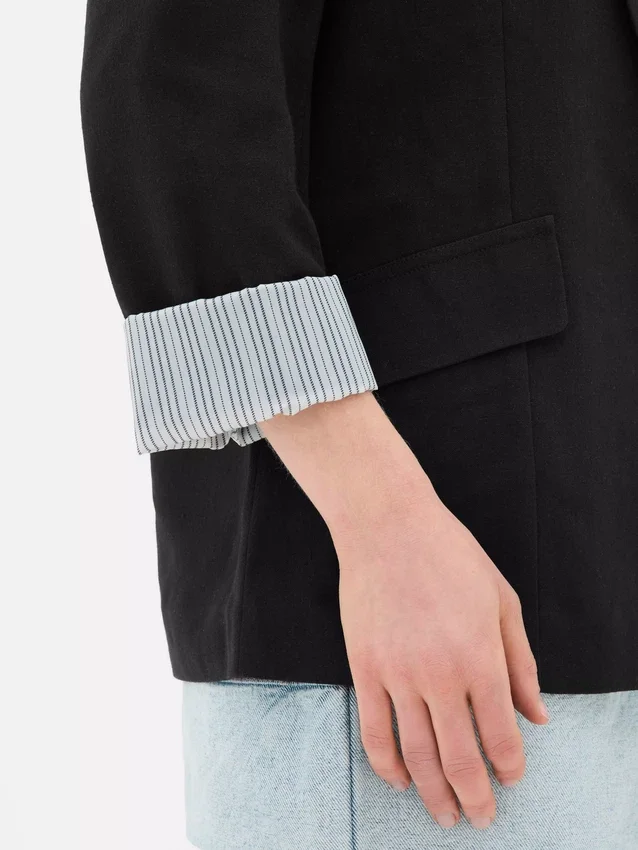 Blazer med avslappet passform