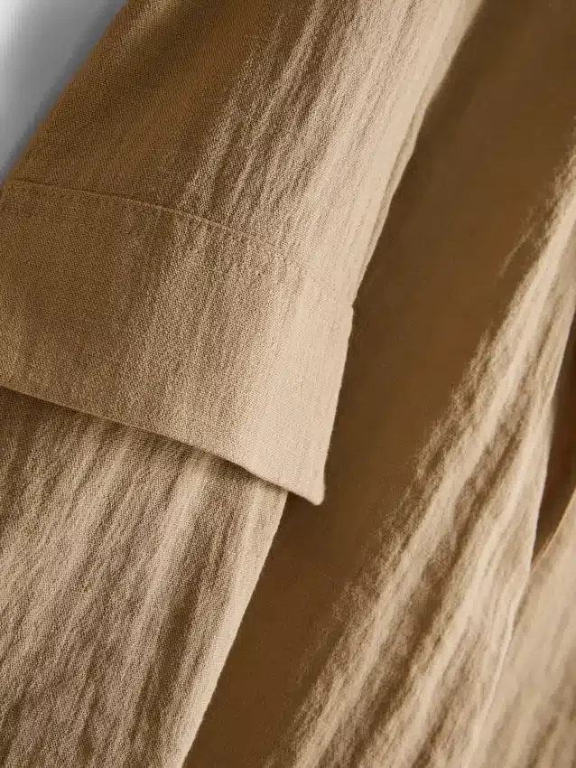 Blazer med strukturert, utskåret revers