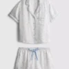 Blomstret sateng-pysjamaser i boyfriend-stil