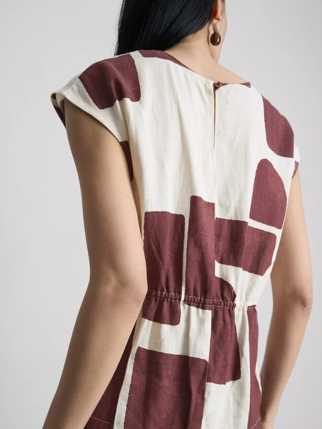 Bluse med korte ermer og trykk