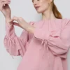 Bluse med strukturerte ballongermmer