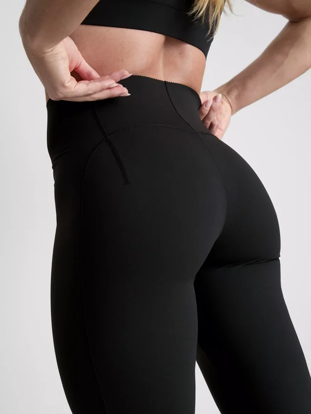 Bodysculpt performance leggings med høy midje og utvidet ben