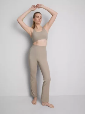 Bodysculpt performance leggings med utvidet ben