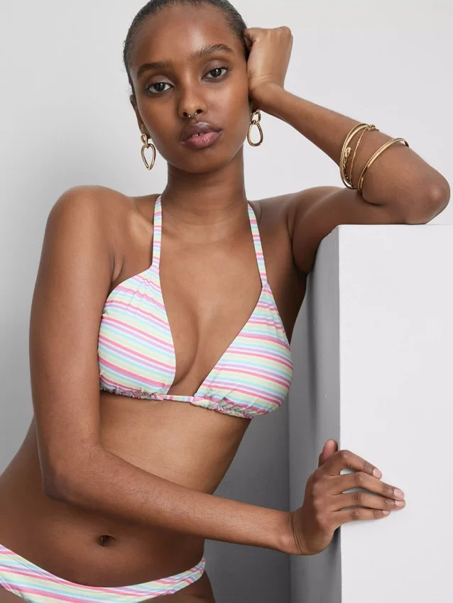 Brasiliansk trekant-bikinisett