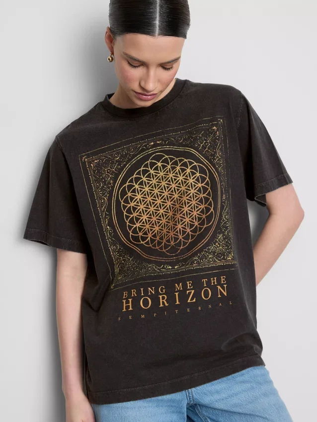 «Bring me the horizon»-T-skjorte med grafisk trykk