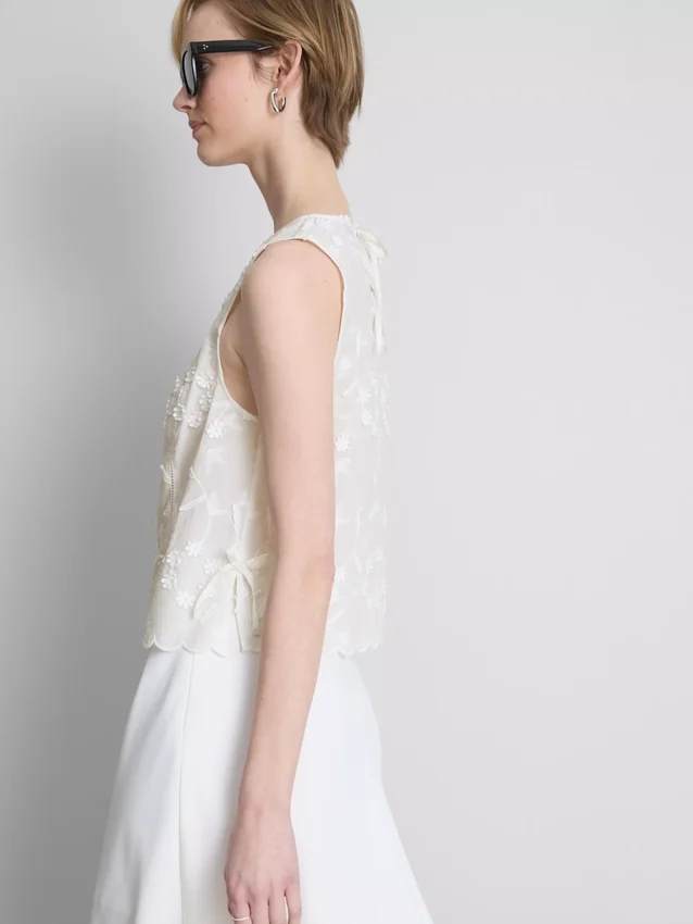 Broderte blomstermønstrede tank-top med bånd