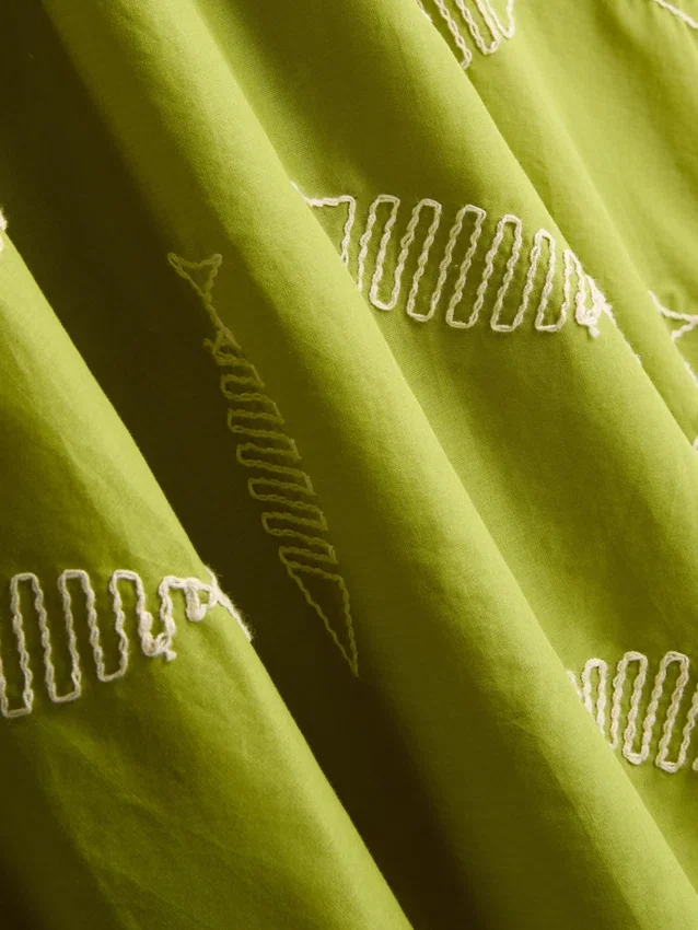 Broderte minikjole med fiskemotiv