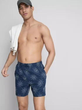 Broderte shorts med solmotiv