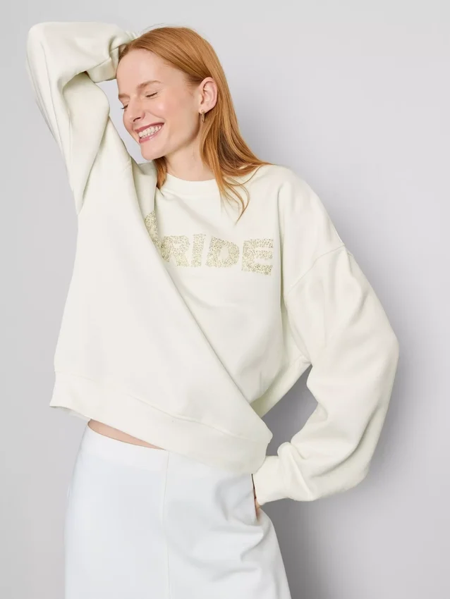 Brudegenser med broderte paljetter