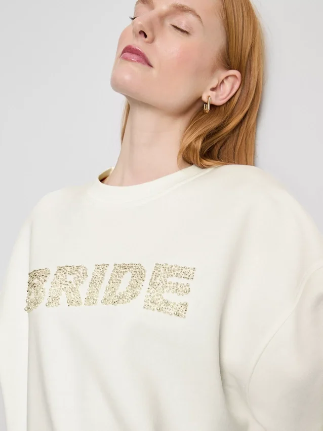 Brudegenser med broderte paljetter