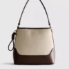 Bucketbag i imitert skinn