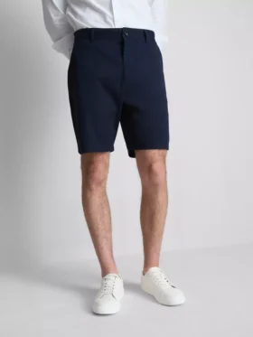 Chinoshorts med høyt bomullsinnhold