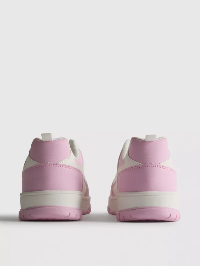 Court-sneakers med fargeblokker