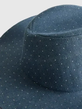 Cowboyhatt i denim med nitter