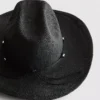 Cowboyhatt i strå med kant