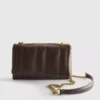 Crossbody-veske med klaff