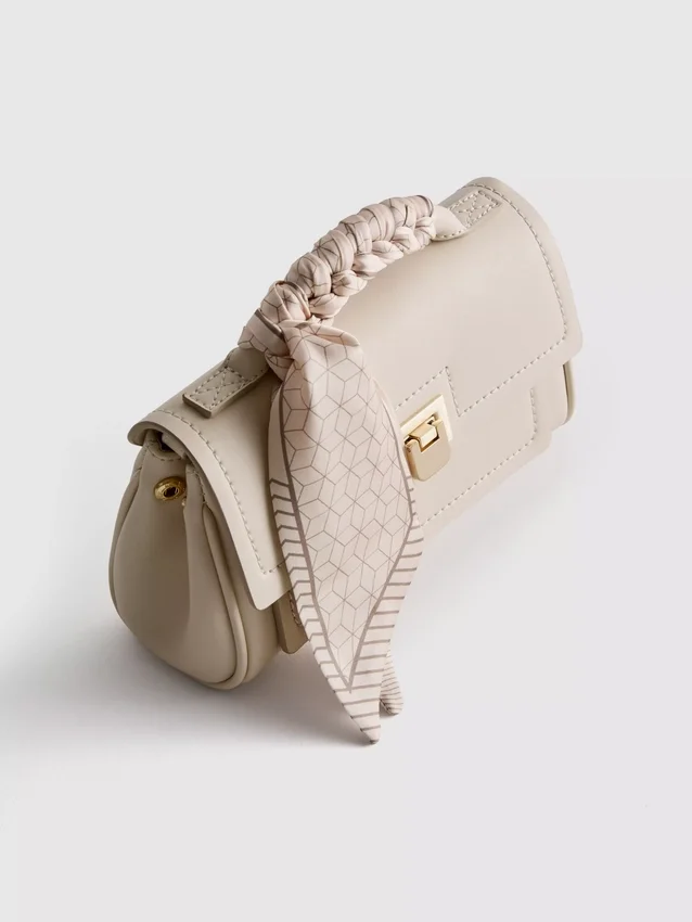 Crossbody-veske med skjerfdetaljer