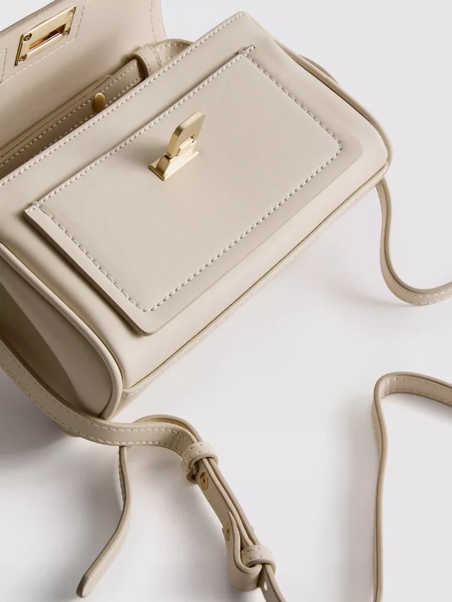 Crossbody-veske med skjerfdetaljer