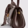 Crossbody-veske med skjerfdetaljer