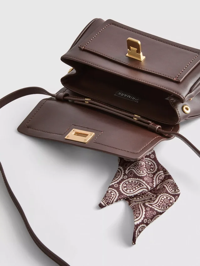 Crossbody-veske med skjerfdetaljer