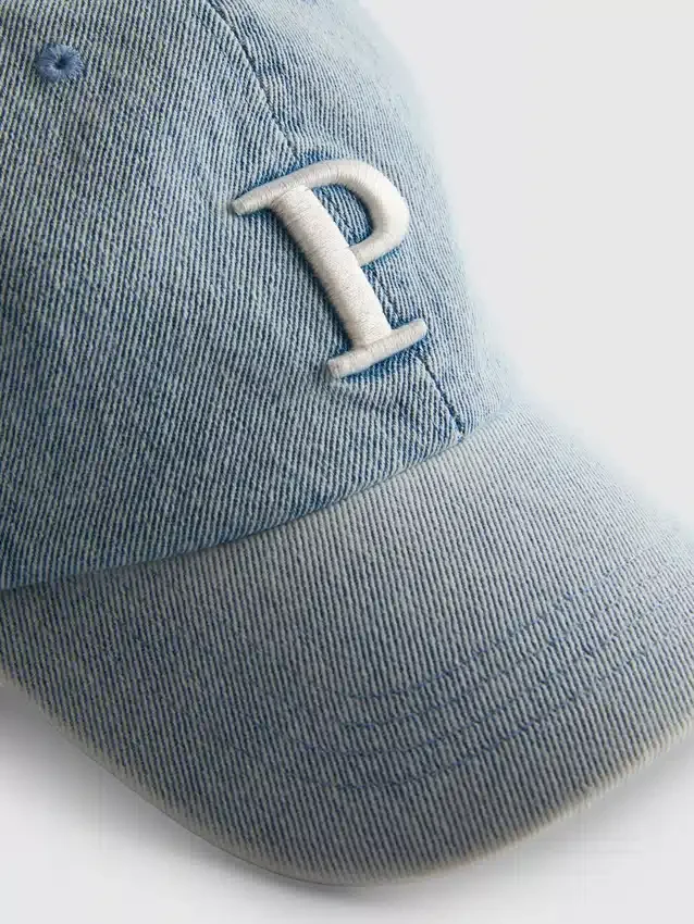 Denimcap med initialer