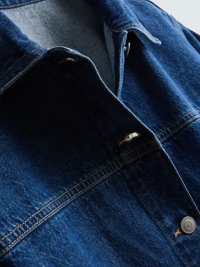 Denimjakke i bomull med påsydd lomme