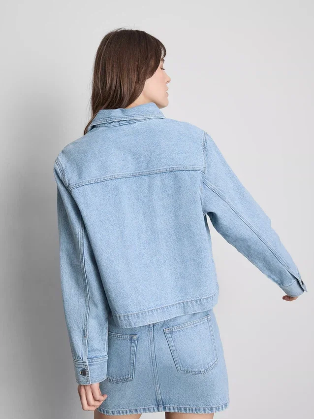 Denimjakke i bomull med påsydd lomme