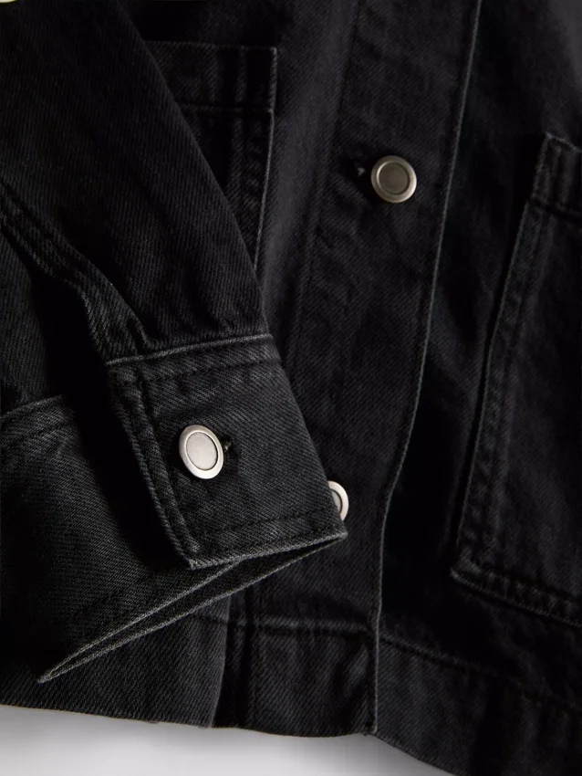 Denimjakke i bomull med påsydd lomme