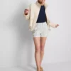 Denimshorts med middelhøy midje og oppbrett
