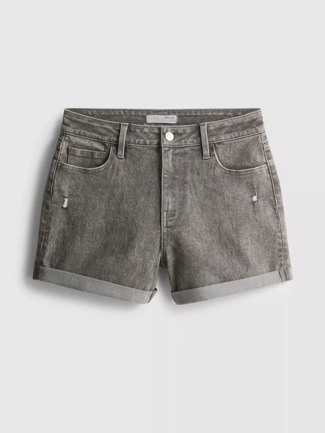 Denimshorts med middelhøy midje og oppbrett