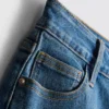 Denimshorts med middelhøy midje og oppbrett