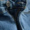 Denimshorts med rett passform