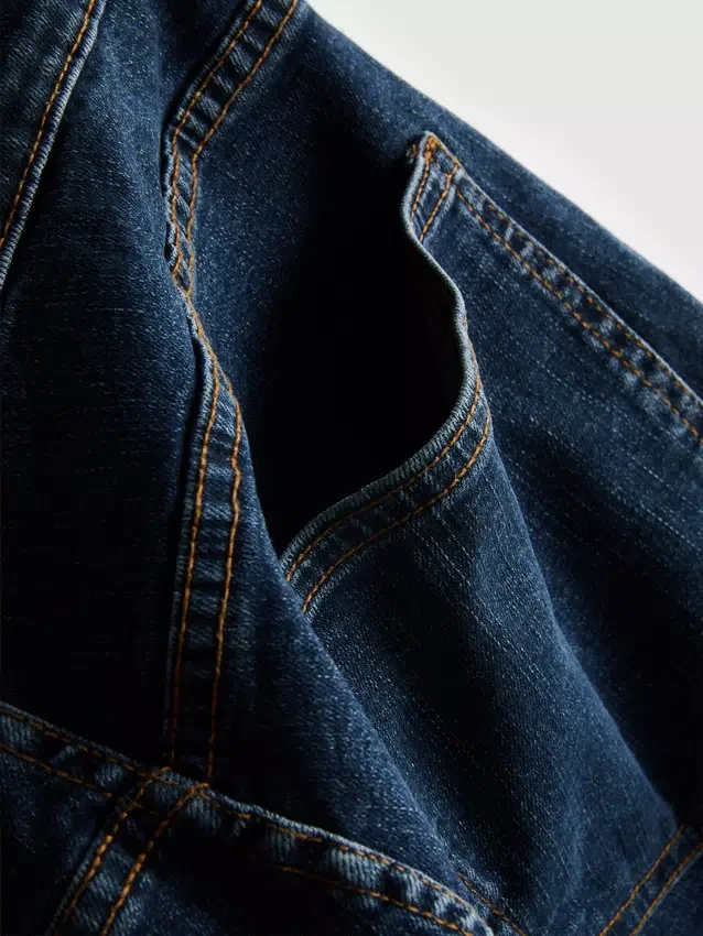 Denimshorts med rett passform