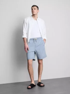 Denimshorts med strukturert snøring