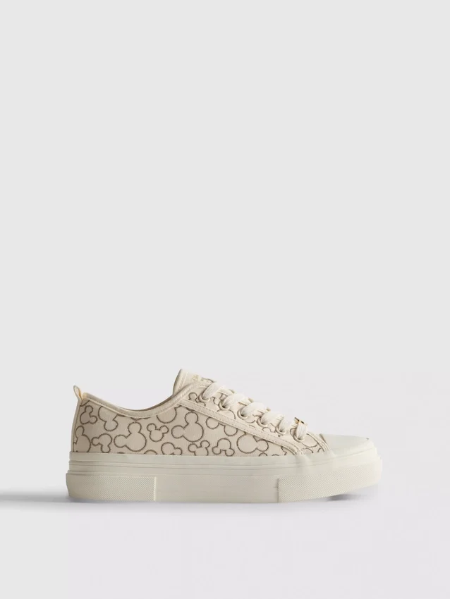 Disneys Mickey Mouse-sneakers i lerret med flatform
