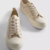 Disneys Mickey Mouse-sneakers i lerret med flatform