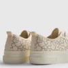 Disneys Mickey Mouse-sneakers i lerret med flatform