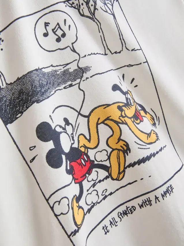 Disneys pysjamaser med Mickey Mouse-motiv