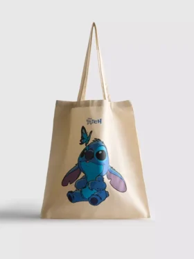 Disneys Stitch-shoppingspose i kanvas