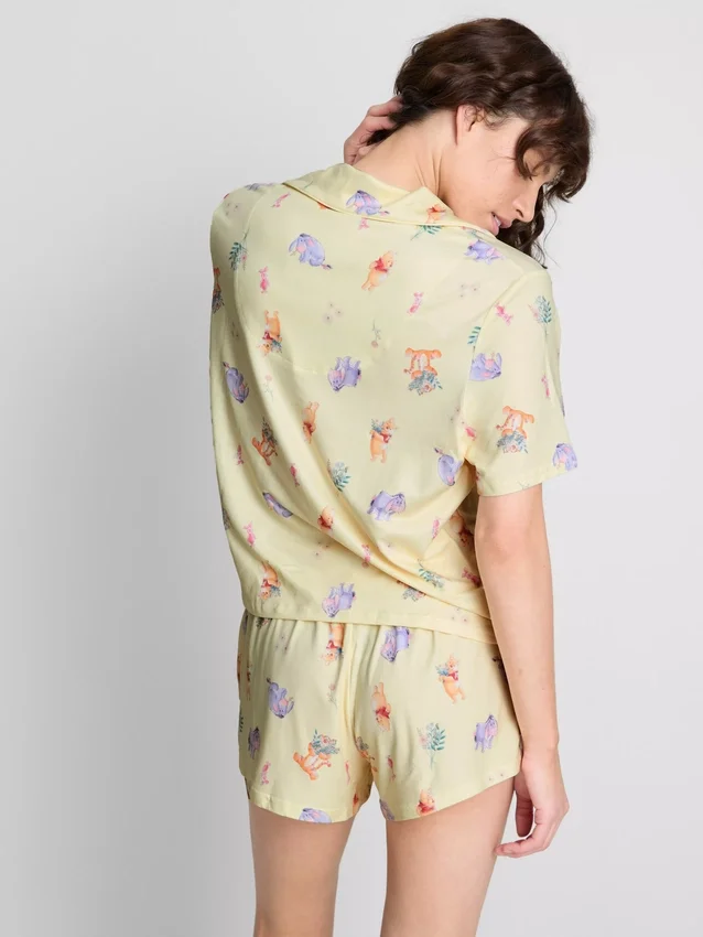 Disneys Winnie the Pooh-pysjamaser med korte bukser i boyfriend-stil