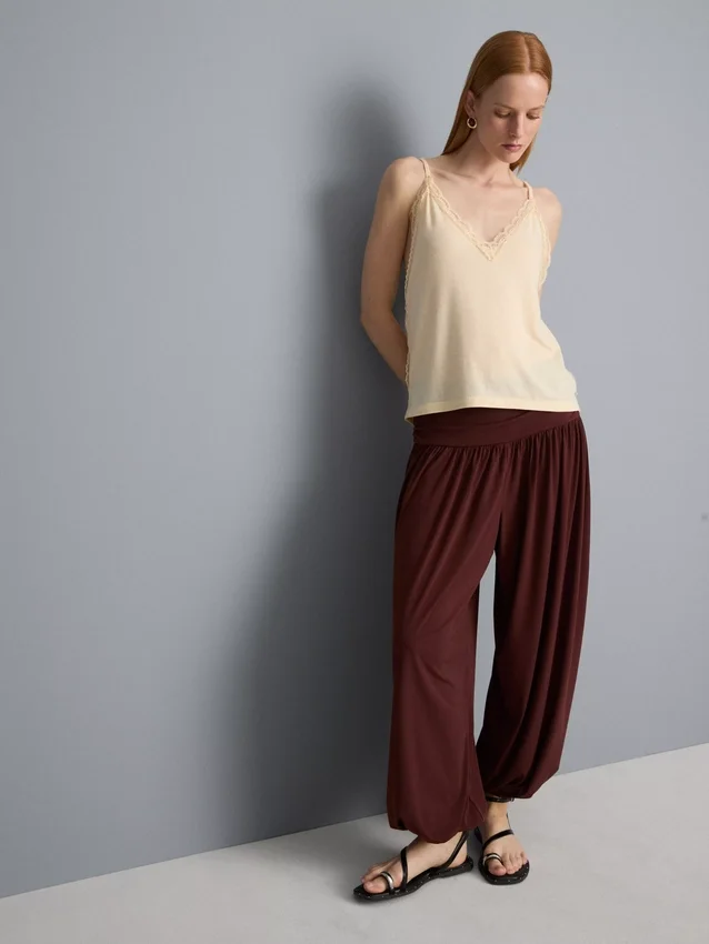 Draperte harembukser