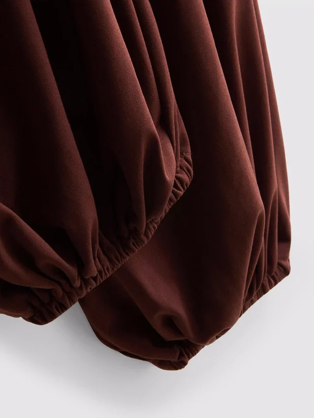 Draperte harembukser