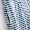 Elsker å slappe av i ribbestrikkede, stripete pyjamas-shorts